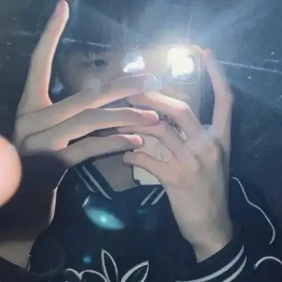 帅气的现实17岁帅哥照片头像,男生头像图片