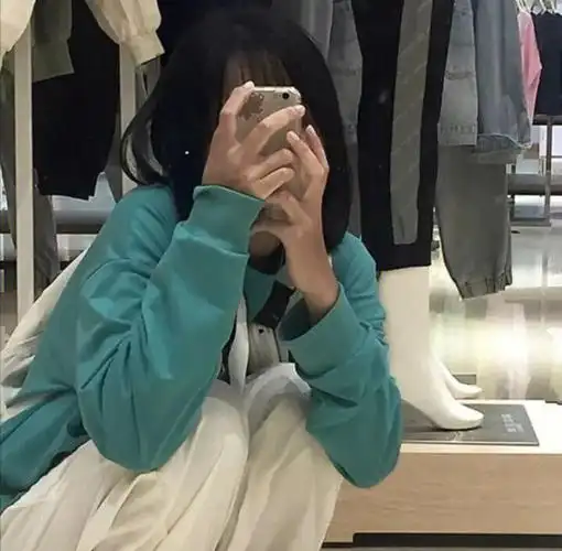 推荐几个我非常非常喜欢的女生不露脸头像!