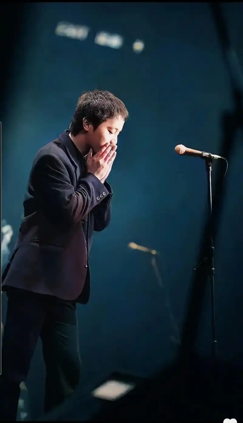 谁年轻还不曾是个小鲜肉呢?#窦唯 #摇滚 #黑豹乐队 #一代 - 抖音