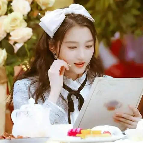 关晓彤自己的微信头像图片 微信头像图片大全 -【爱个性】