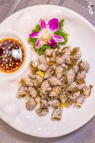 一筷子下去全是肉,信我!用它来下酒,简直完美. 白灼花螺