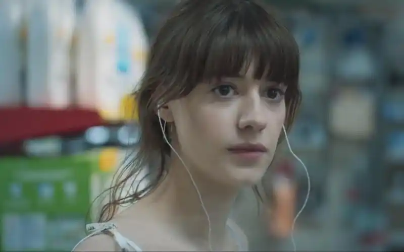 【normal people|普通人】除了彼此,读书是最好的安慰_哔哩哔哩_bili