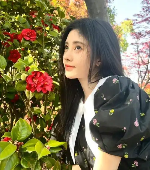 恬静优雅的鞠婧祎,温柔美艳,优雅迷人!_高清图集_新浪网