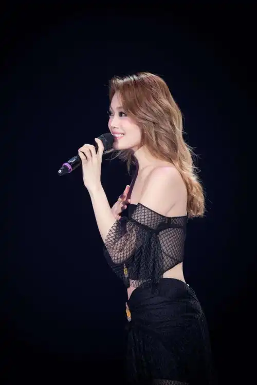 容祖儿个人资料(容祖儿:单亲家庭长大,放弃当红事业陪妈妈抗癌,我要带