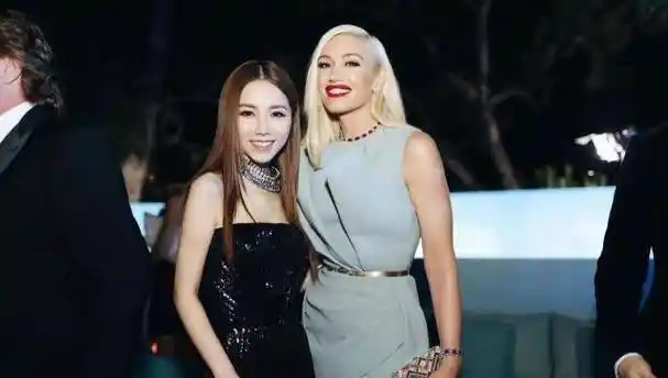 邓紫棋出席摩纳哥公益晚宴,化身惊艳人鱼公主_林宥嘉_老婆_丁文琪