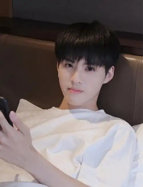 果然,甜甜的男孩子,才会拥有夏天