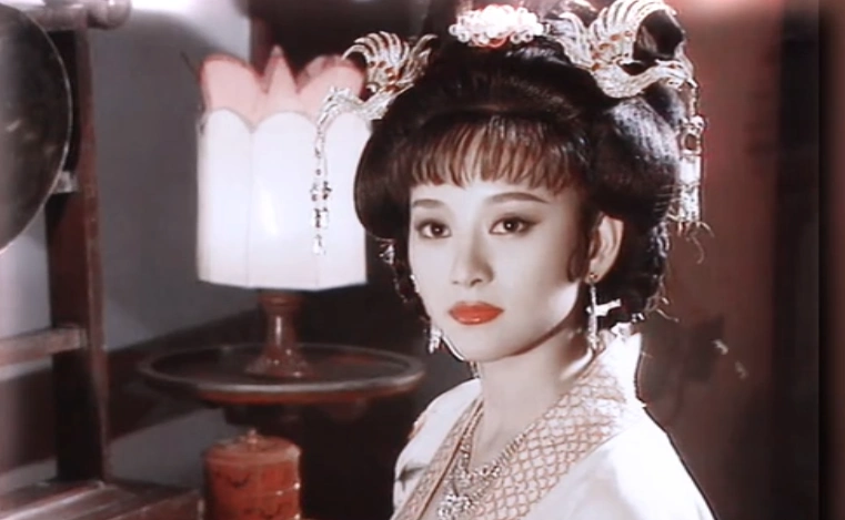 还记得刘晓庆版武则天里的上官婉儿吗年轻时的她太惊艳