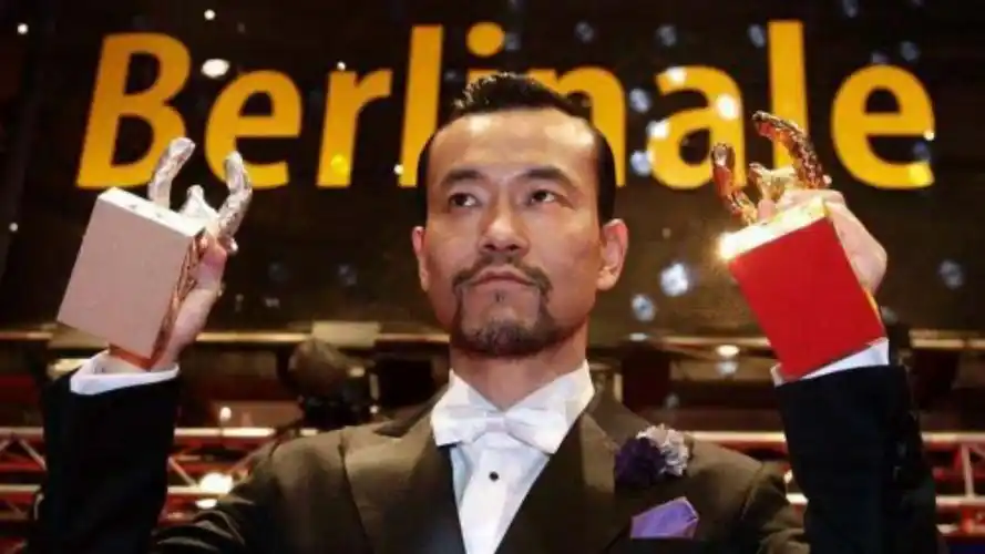 原创廖凡二十年磨一剑40岁前金牌背景王40岁后柏林影帝