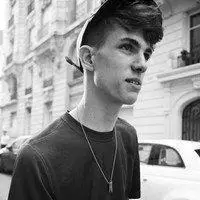 头像男简单气质高清大叔点击鼠标右键下载