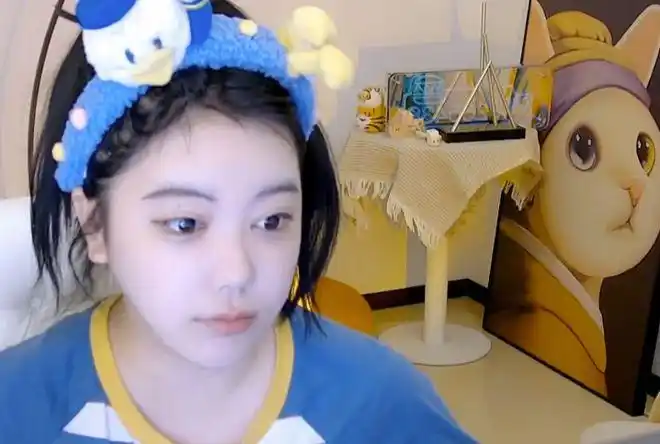 为什么有那么多人给你打钱刘飞儿自曝险些被当诈骗犯