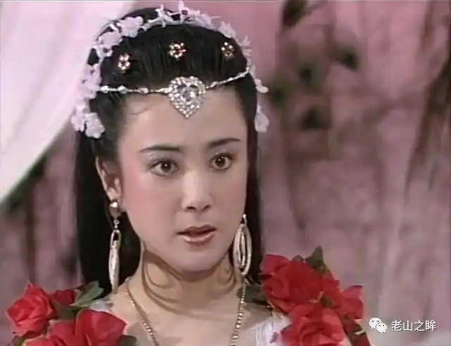 1990年版封神榜里傅艺伟版妲己妖媚至极难怪成为经典