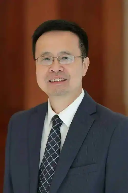 庭庭长,北京知识产权法院副院长;陈法官从1993年开始从事知识产权审判