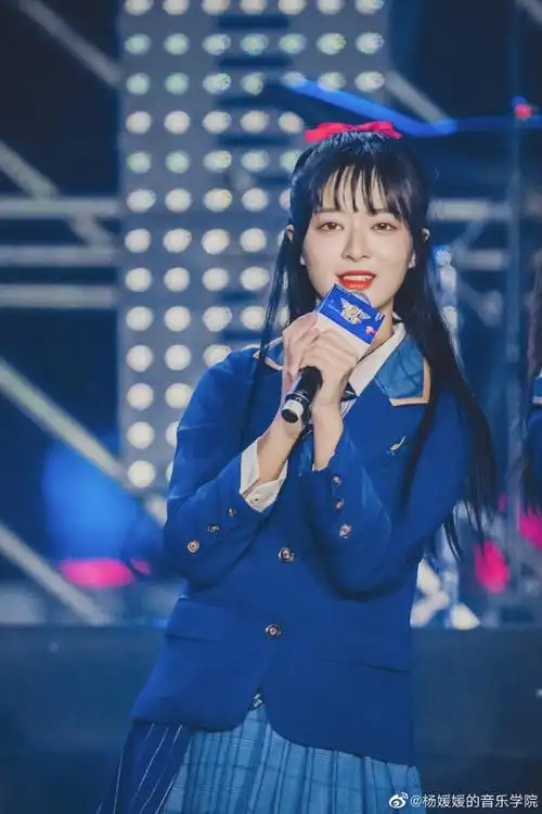 杨媛媛[超话]# 20191231 海心沙跨年 . 来自杨媛媛的音乐学院 - 微博