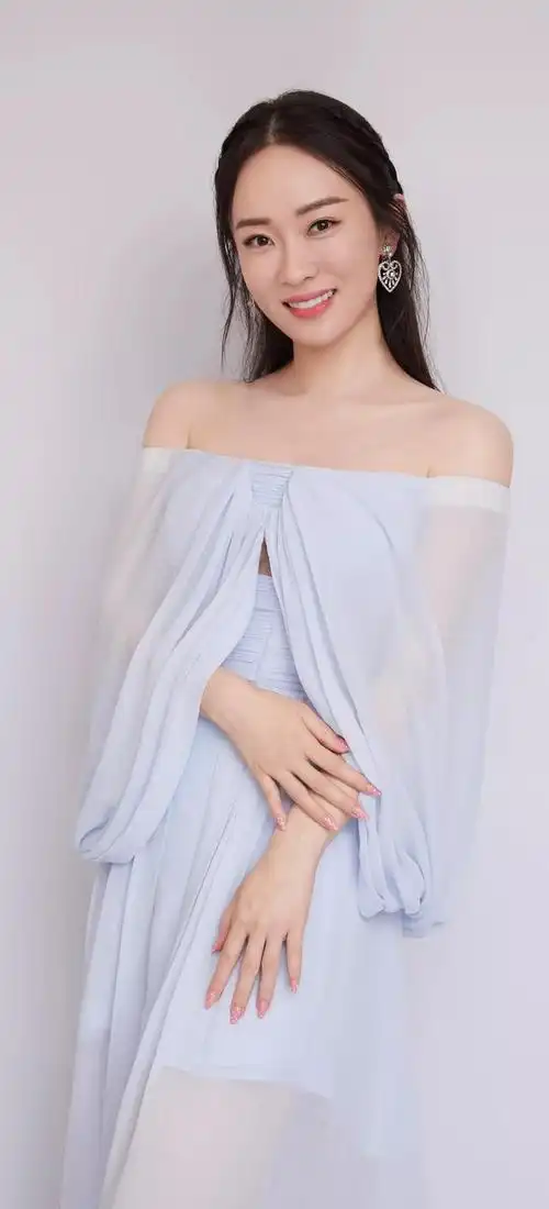 霍思燕甜美优雅可爱的照片