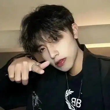 热门很洋气的精致猪猪男头 2023必备帅气又很温柔的男生头像_男生头像