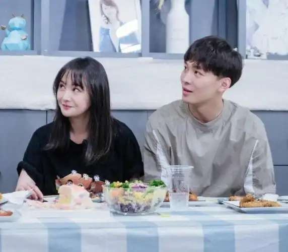 作家陈岚力挺郑爽怒斥张恒骗女明星3000万跑路是刑事罪名明星电影文章