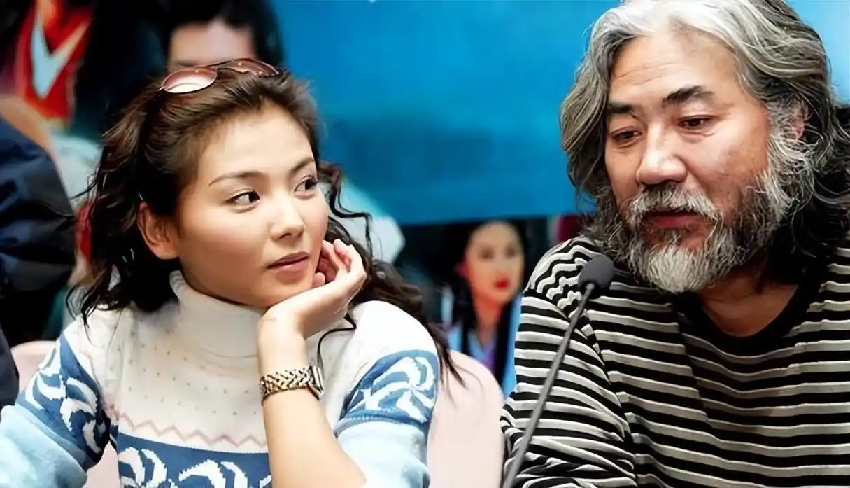 "国民媳妇"刘涛,事业巅峰期嫁人,拍戏替夫还债,凭欢乐颂大火