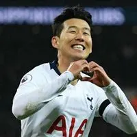 热刺足球明星孙兴慜帅气头像_微信头像图片大全