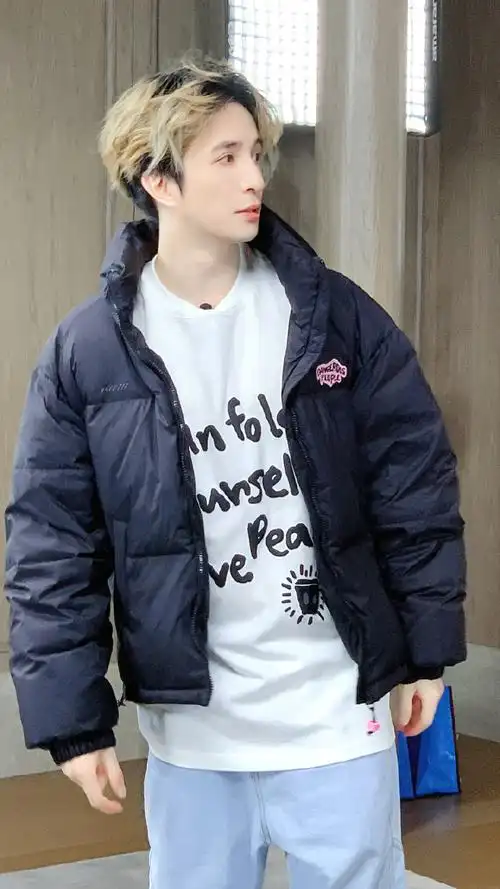 薛之谦##薛之谦演唱会#谁的男朋友认领一下帅到我了@薛之谦| 自修壁纸