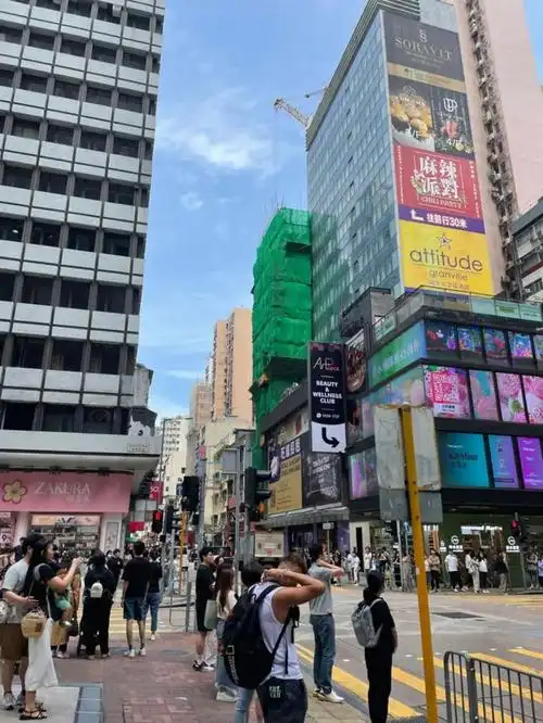 刘銮雄玩不转商业了?|香港|商场|刘銮雄_新浪新闻