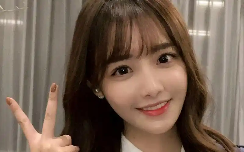 抖音女神兔子牙新年首发mv歌曲《理想男友》,倾情制