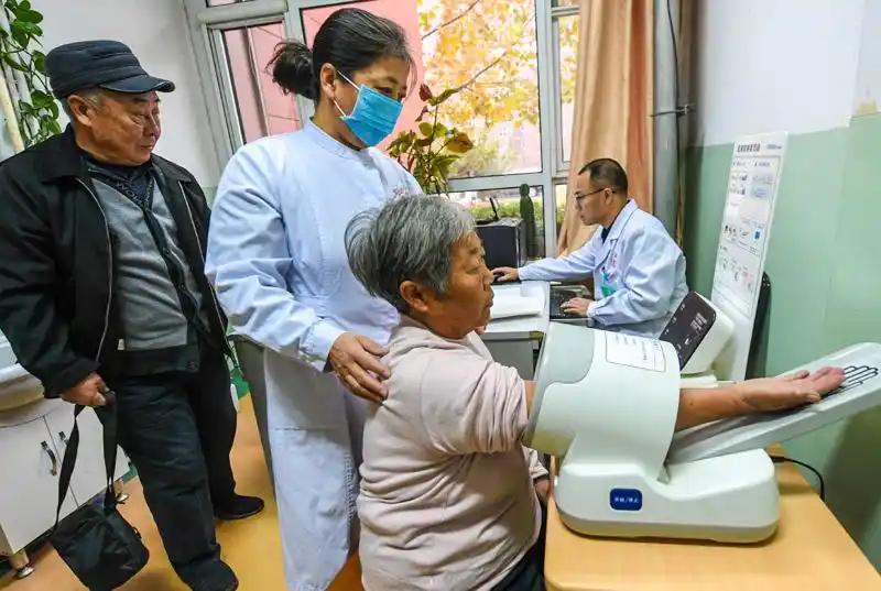 图片 连日来,河北省大厂回族自治县2019年度60周岁以上老年人免费体检