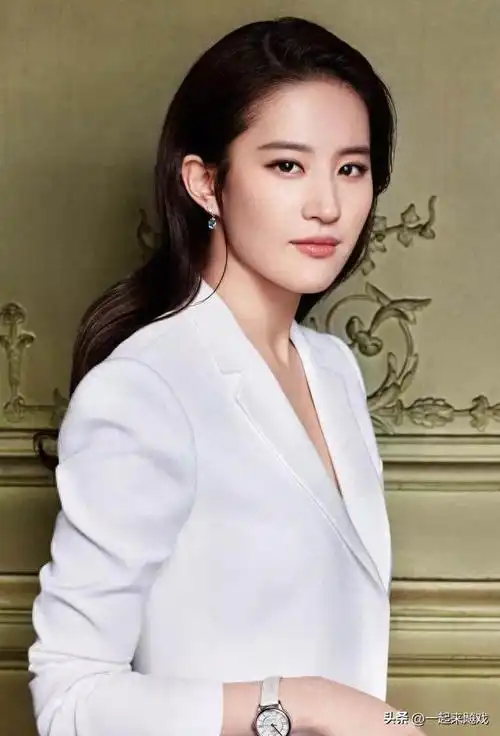 最性感刘亦菲诱人眼神尽显妩媚味