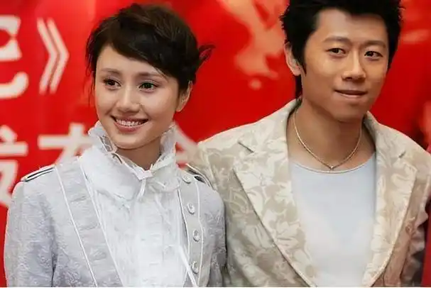 回顾明星夫妻保鲜秘诀:夏雨捧老婆,辛柏青主动认错,鲍蕾靠夸