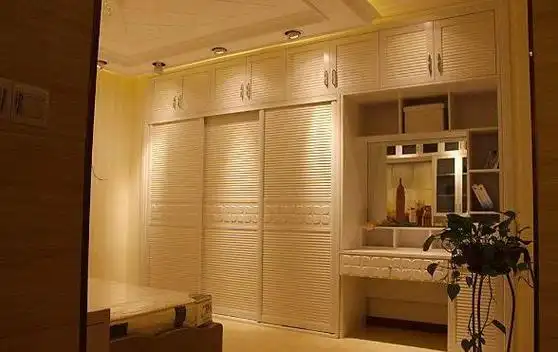 简单装修衣柜选哪种颜色好看?你喜欢什么颜色的衣柜?