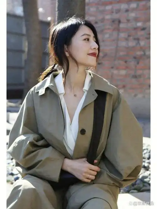 学冻龄美女高圆圆这样穿搭,让你美得不忍直视哦!