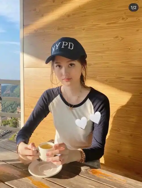 台湾名媛孙芸芸太会保养,把老公熬成"爸爸",自己和女儿像姐妹