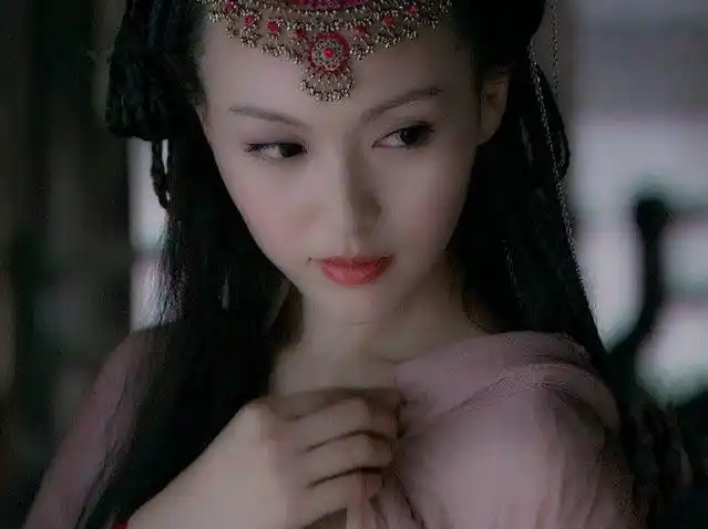 《仙剑奇侠传三》中郭晓婷饰演的花楹,百年难见的五毒兽,心地善良