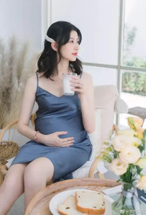 最美孕妇照##最美孕照##孕照##上海孕照##杭州孕照##家庭写真