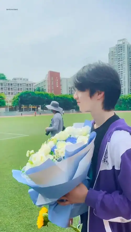 中考结束后的刘耀文##刘耀文 超绝少年气