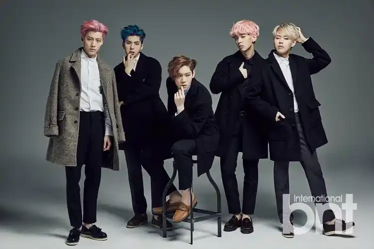 组合imfact拍写真 五人五色用绚丽抒写青春