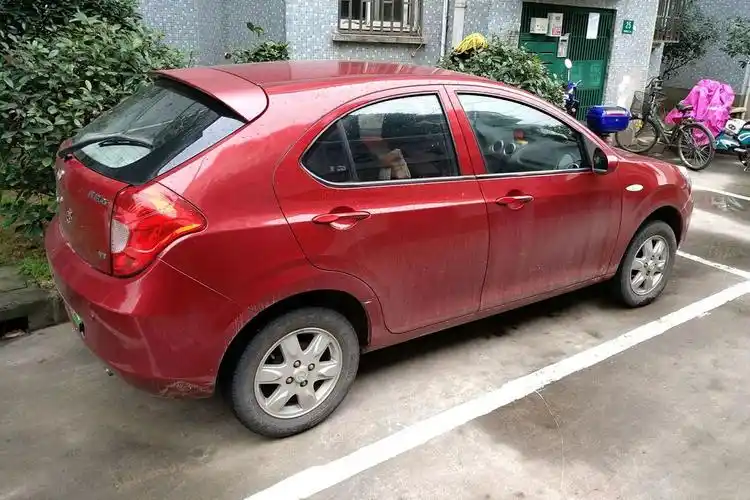 包含江淮同悦rs两厢图片的词条