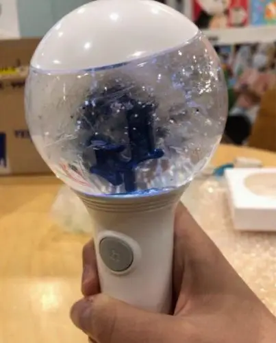 [gfriend][分享]171214 随季节变化的女友百变应援棒 原来是天气的