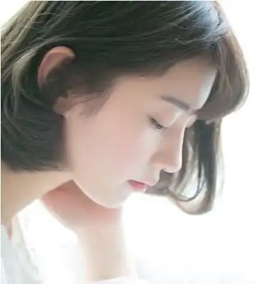 今年流行的小学生短发发型女 13款中学生短头发造型(7)