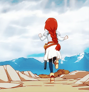 女孩gif背影gif奔跑gif白云gif