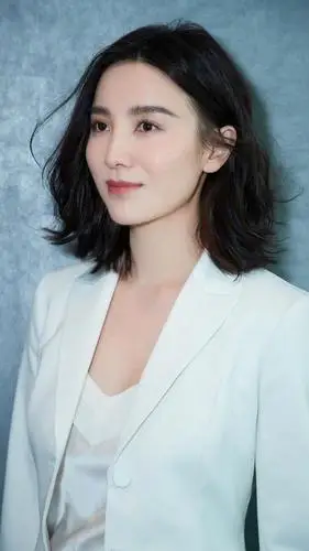 大气养眼的女演员——宋佳