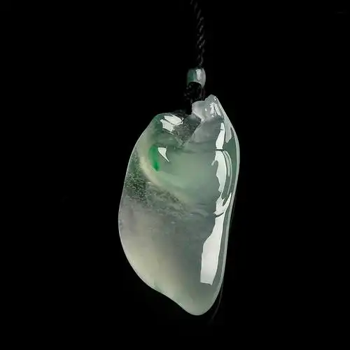 玉雕大师王朝阳观自在冰玻种晴水挂件