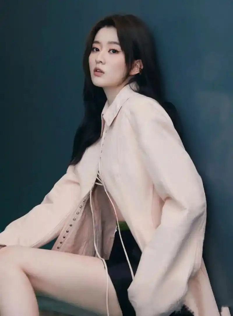 明星乔欣#摄影摄像 #明星壁纸图片  - 抖音