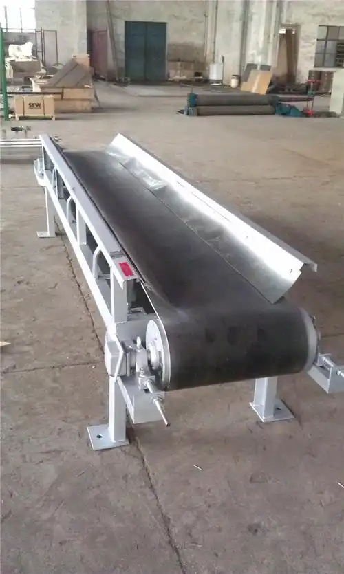 箱子输送机 非标定制皮带式输送机