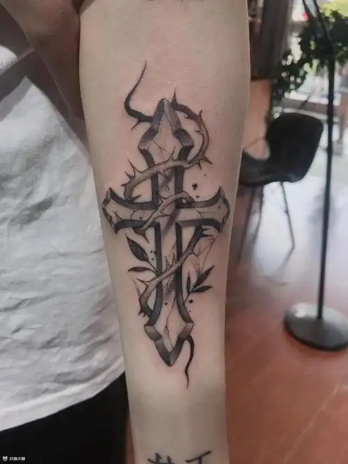十字架_纹身图案手稿图片_ 刘的纹身作品集