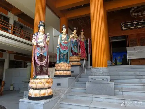 慈云阁药师佛文化中心