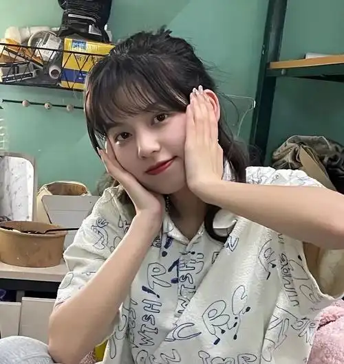 头像 | 阳光向上正能量女生头像