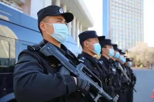 护航两会西宁特警圆满完成全省两会安保任务