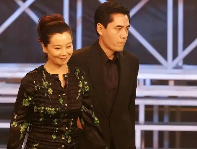 赵奎娥:跟陈宝国相爱40年,为家庭放弃事业,如今担心儿子的婚姻_作品