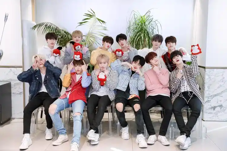 专访treasure全员变身小动物12种撒浪嘿超宠粉