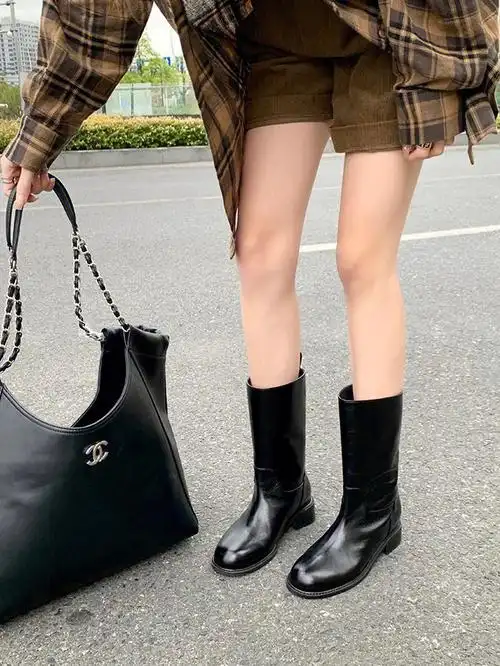 为秋冬准备的第一双百搭显瘦中筒靴